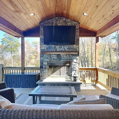 Mama Bear Lodge-2