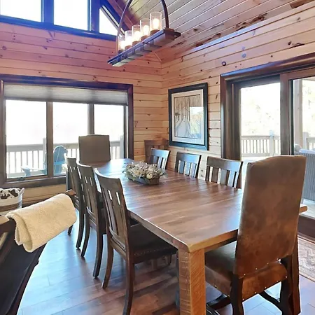 Mama Bear Lodge-3
